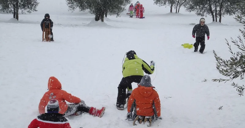 Сколько продлятся зимние каникулы школьников в Казахстане