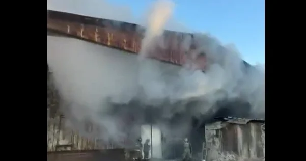 Қостанайдағы ангар өрті: Оқиға орнында өрт сөндіру штабы құрылды