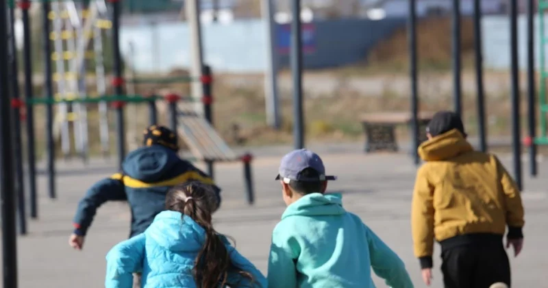 Всё больше казахстанцев желают улучшить отношения с детьми