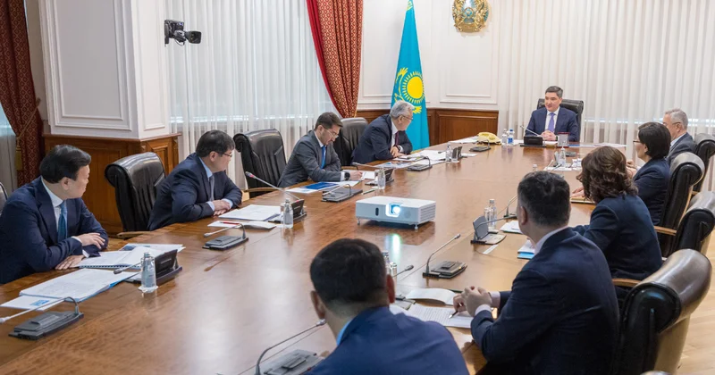 Олжас Бектенов провел совещание по вопросам соцподдержки населения