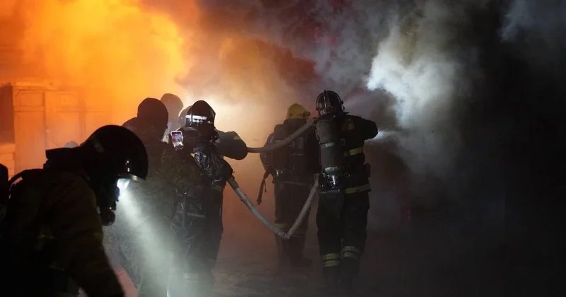 Пожар вспыхнул на рынке в Кокшетау