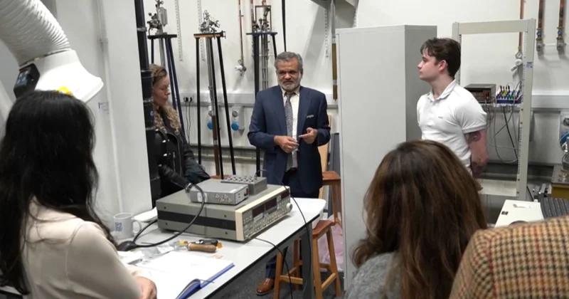 Кембриджде қазақ ғалымының есімі ұлықталды