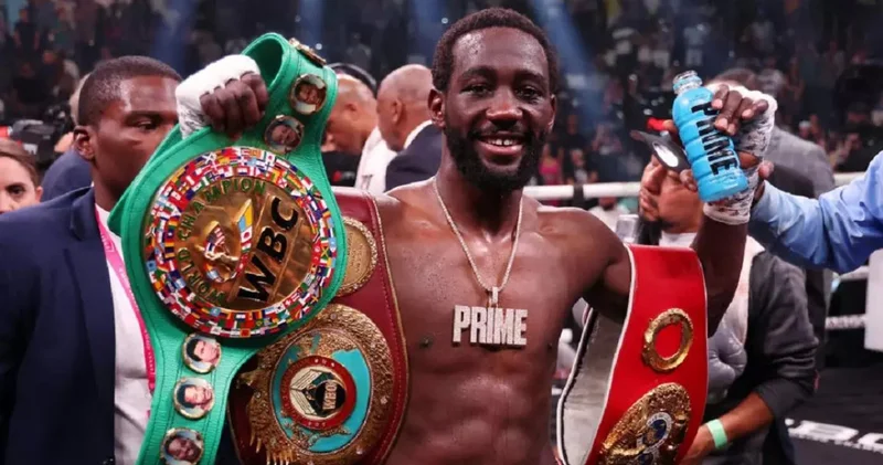 Ешқашан жеңіліп көрмеген боксшы мансабын аяқтады