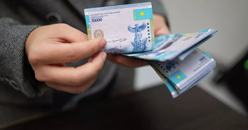 Қостанайда мұғалім әріптестерінің атына 3,6 млн теңгеден астам несие рәсімдеген