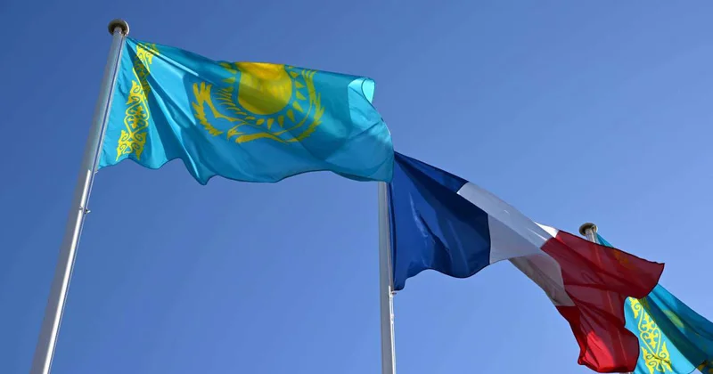 Казахстан и Франция договорились о реадмиссии лиц