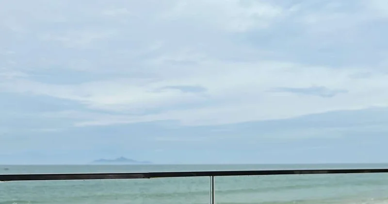 В Турции Мраморное море отошло от берега на 20 метров