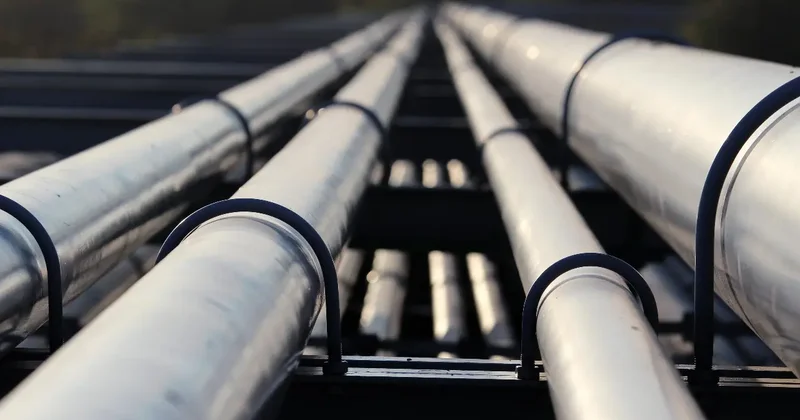 "Наносят ущерб национальным интересам". Проверить авторов публикаций об атаках на КТК призвал мажилисмен