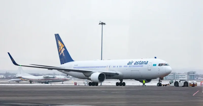 Появился нехарактерный запах Air Astana о возврате самолёта в аэропорт вылета
