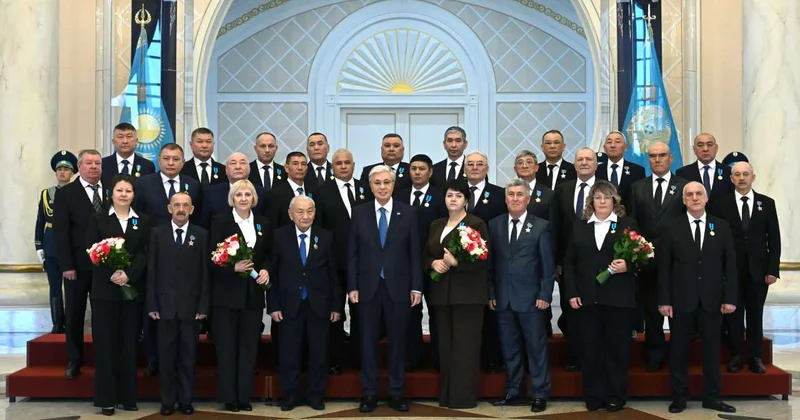 Президент вручил госнаграды работникам энергетической отрасли