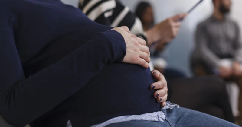 Қазақстандағы бала туу және бала күтіміне берілетін жәрдемақылар мөлшері аталды