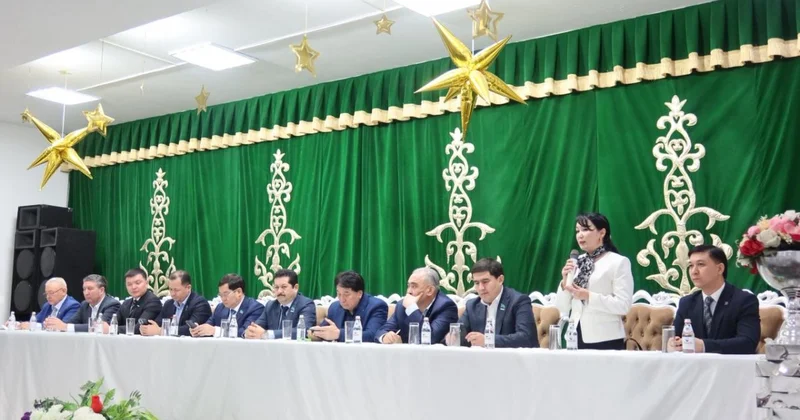 Референдум 2026: в Шымкенте члены коалиции провели открытый диалог с жителями