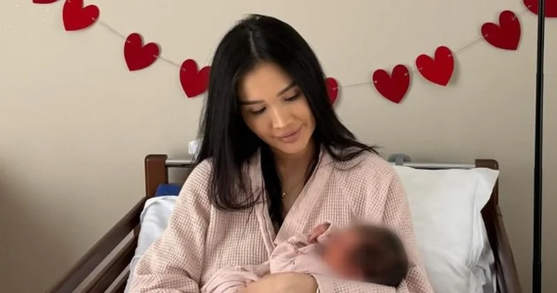 Танымал блогер сәбилі болды