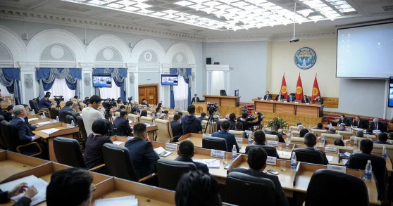 Люди со странными кличками Вазелин, Лизун : депутаты обратились к новому руководству ГКНБ КР