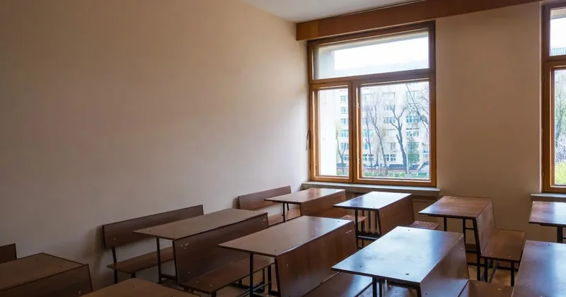 Ученик НИШ выпал из окна: полиция СКО начала досудебное расследование