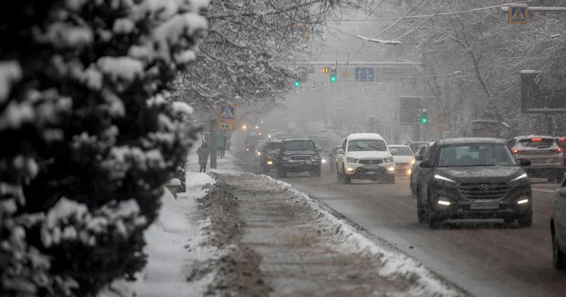 Сильные осадки и похолодание пообещали на юге Казахстана в ближайшие дни