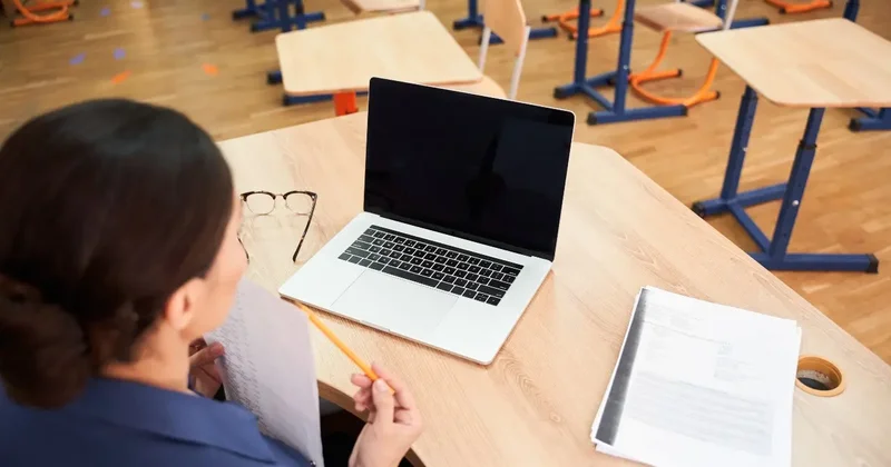 Учительницу оштрафовали почти на полмиллиона тенге за клевету о коллеге