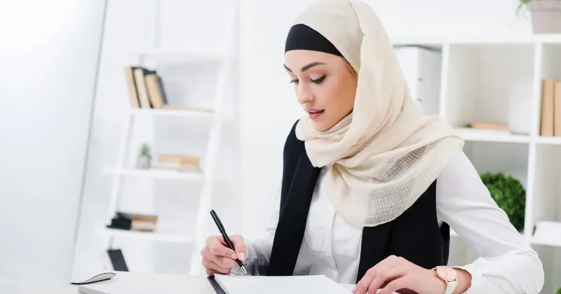 Не только про одежду. Как казахстанки объясняют своё решение носить платок или нет