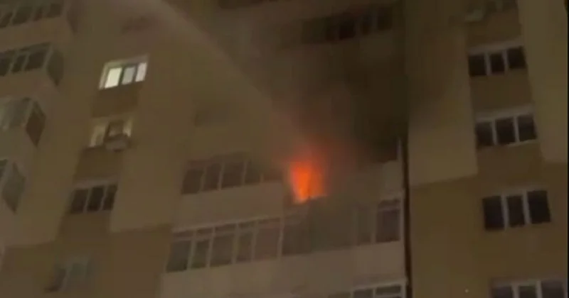 ЖК горел ночью в Астане (видео)