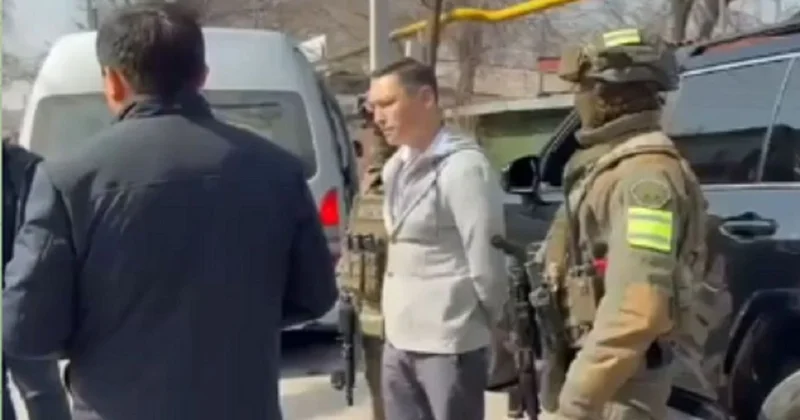 Предполагаемое видео задержания Санжара Бокаева появилось в Сети