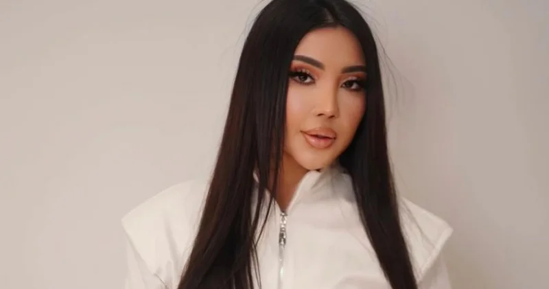 Әкемді керек кезде ғана іздейді : Сиви Махмуди өнердегі әншілерге ренжіді