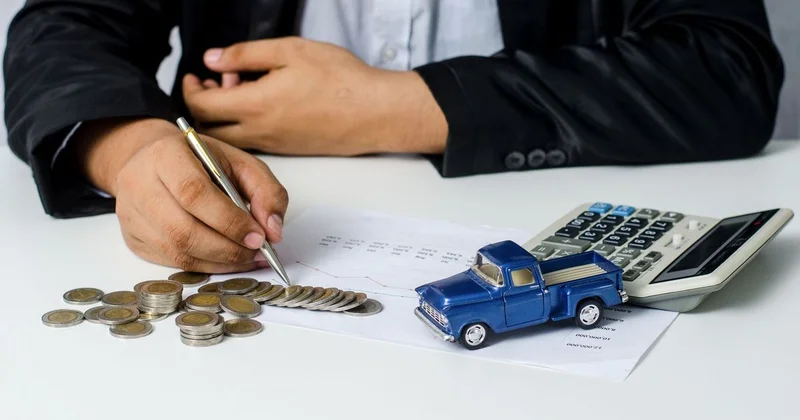 Полумиллиону алматинцев начислили налог на машины: когда его нужно уплатить