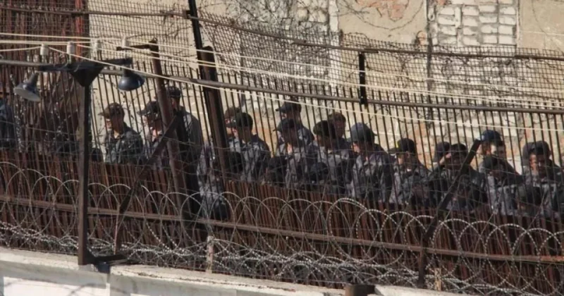 Пытки в атбасарской колонии: оправдательный приговор 12 сотрудников КУИС снова отменили