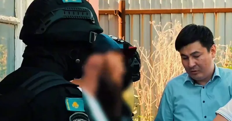 Блогеру и ее знакомому вынесли приговор в Атырау