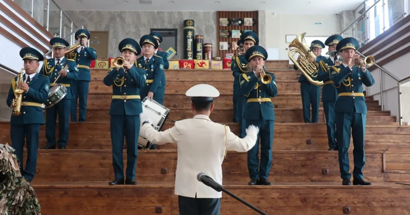 Түркістаннан әскерге шақырылғандардың алғашқы легі шекараға қызмет етуге аттанды