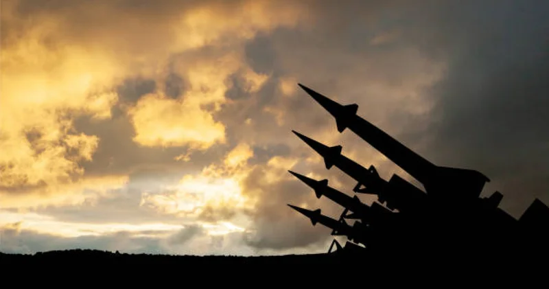 Сауд Арабиясы әуедегі 15 ұшқышсыз ұшу аппараты мен баллистикалық зымыранды атып түсірді