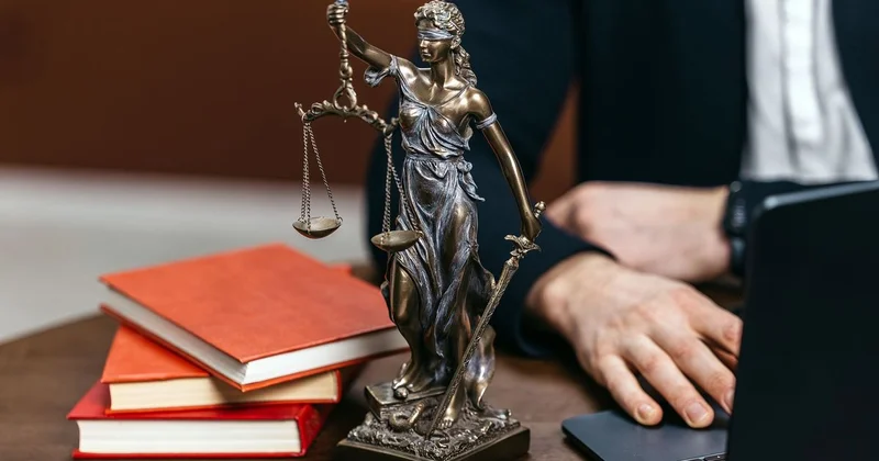 Народный юрист : как казахстанцам помогают разобраться в правовых вопросах