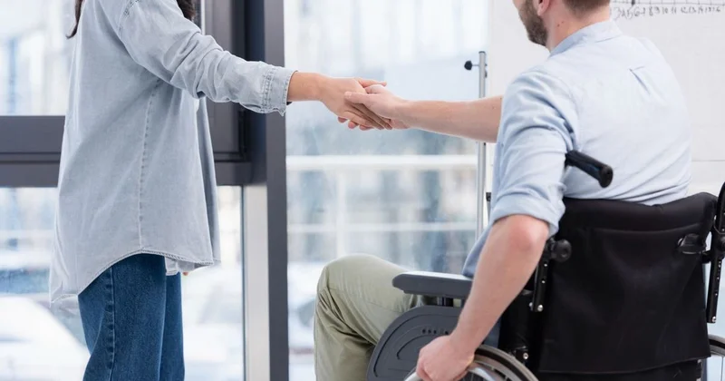 Выплаты опекунам недееспособных лиц предложили установить в Казахстане