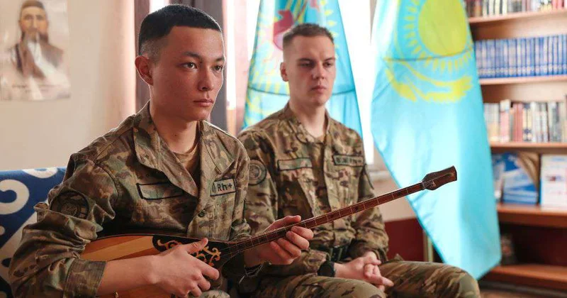 Гвардеец знает наизусть около ста кюев