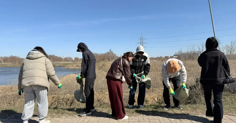С заботой о родной земле: студенты Maqsut Narikbayev University поддержали акцию Таза Қазақстан
