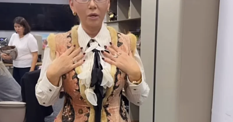 В Казнете разгорелся спор вокруг камзола Кыз Жибек: Баян Алагузова прокомментировала