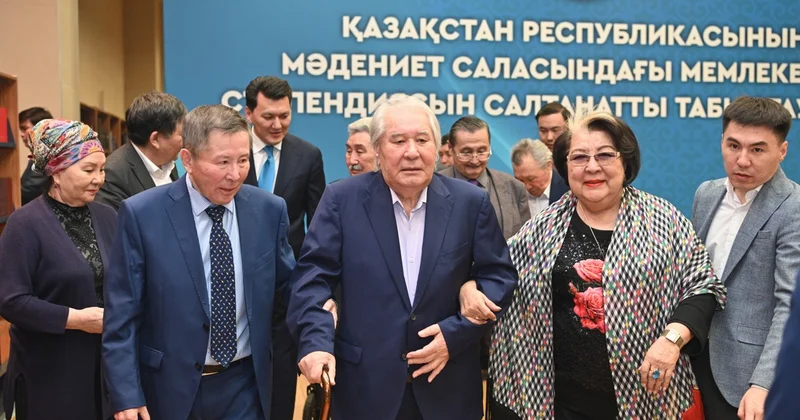 Мақатаев ақ жол тілеген ақын