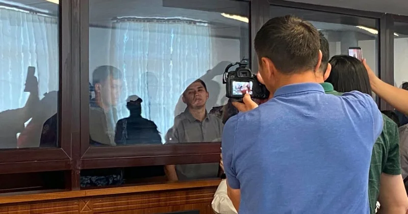 Сәрсемалиевті айыптау актісінен: төрт адамды өлтіру, жасырын жерлеу және Балиға қашу