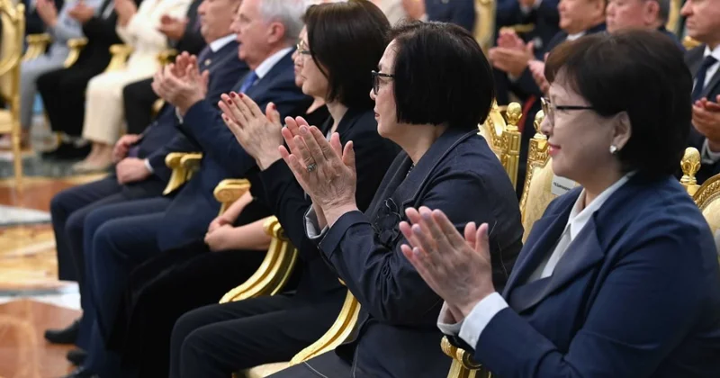 ️Касым Жомарт Токаев подчеркнул самоотверженный труд врачей на примере спасенного ребенка