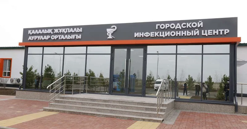 Токаев поручил провести масштабную реновацию всей инфраструктуры здравоохранения