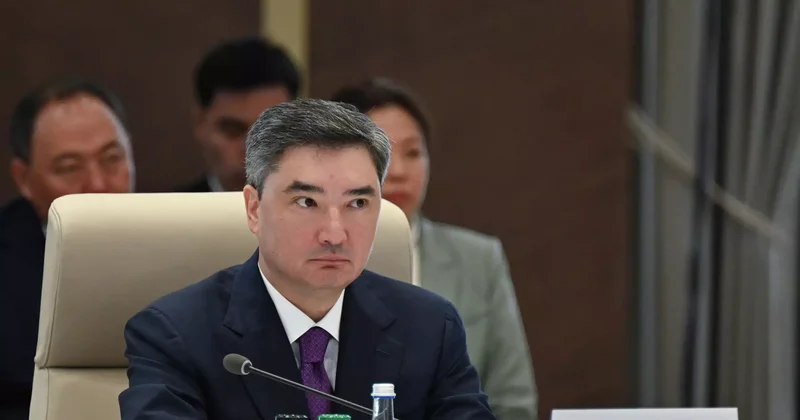 Бектенов жүздеген мектептің жөндеу жұмысын 1 қыркүйекке дейін аяқтауды тапсырды