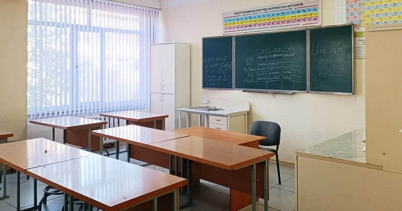 В школах большая перемена