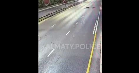 Мужчина на самокате разбился насмерть в Алматы