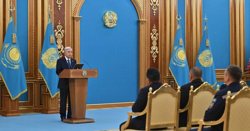 Сын сағаттағы қайсарлық үлгісі
