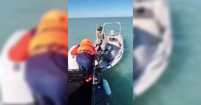 Рыбаков спасли в 15 км от берега на озере Балхаш (видео)