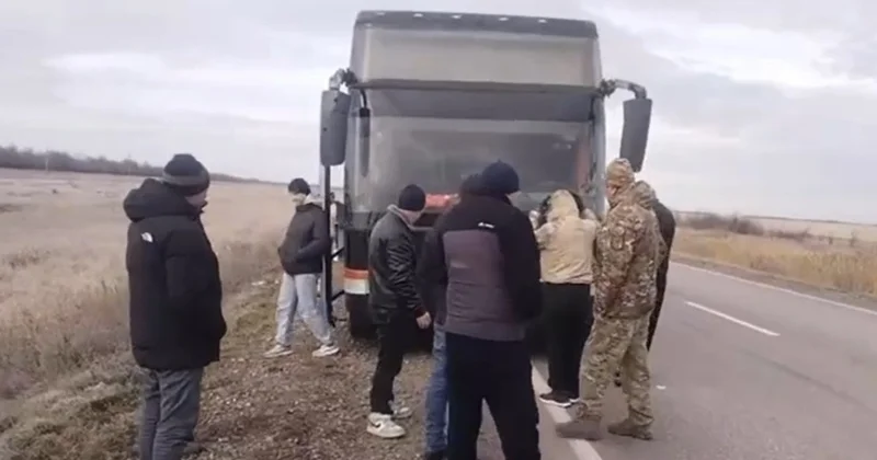 Қостанайда автобус бұзылып, 25 адам қауіпсіз жерге жеткізілді