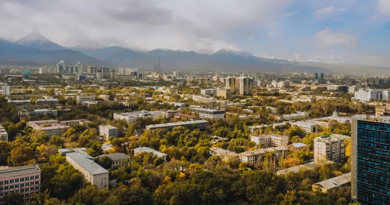 Алматы мен Шымкентте +18°С дейін жылынады, Астанада жаңбыр аралас қар жауады