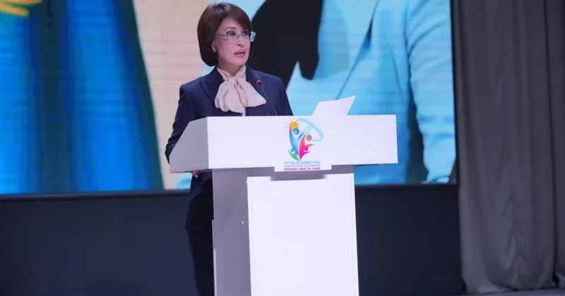 Министр здравоохранения посетила инфекционную больницу Астаны после ажиотажа в СМИ