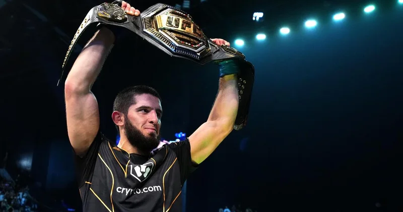 Махачева вновь признали лучшим бойцом UFC, а Рахмонов упал в рейтинге