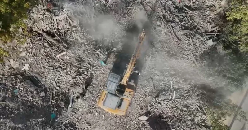 Шымкентте ескі үйлер бұзылды