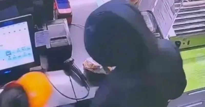 Угрожал ножом : мужчина ограбил АЗС в Актау (видео)