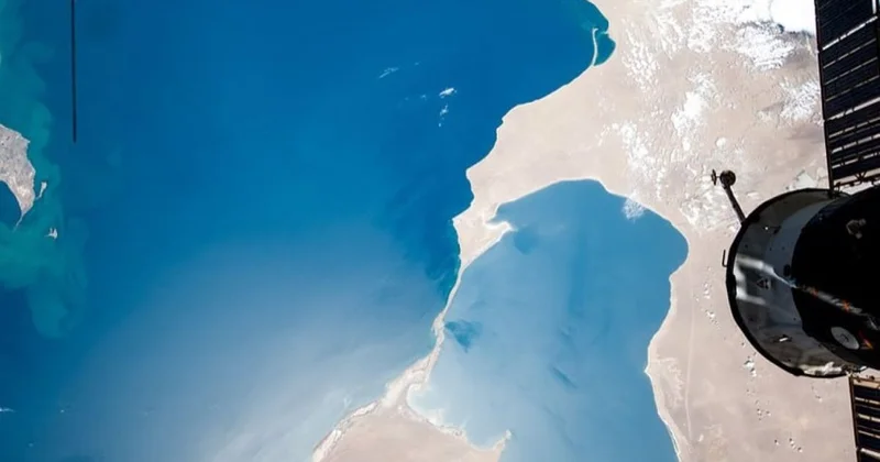Новый снимок Каспийского моря из космоса опубликовали в Сети